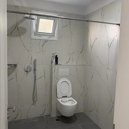 Alket Apts.1 Appartamento Borsh