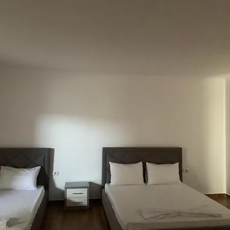 Alket Apts.1 בורש