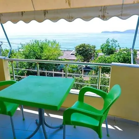 Alket Apts.1 * Борш